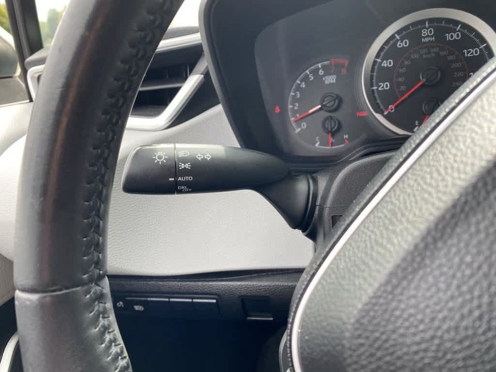 Used 2020 Toyota Corolla SE FWD image 25