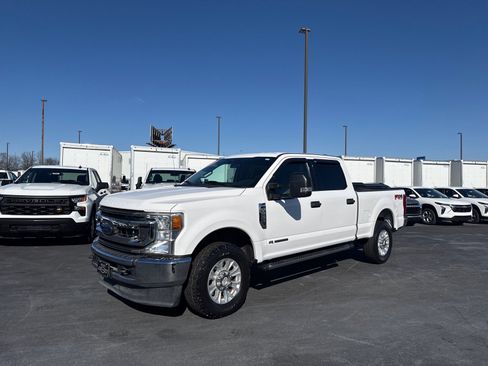 Used 2021 Ford F250 XLT w/ FX4 Off-Road Package image 7