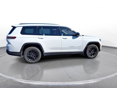 Used 2023 Jeep Grand Cherokee L Laredo AWD/4WD image 9
