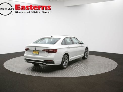 Used 2023 Volkswagen Jetta SE w/ Panoramic Sunroof Package image 52