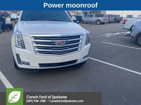 Used 2017 Cadillac Escalade Platinum image 9