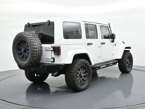 Used 2013 Jeep Wrangler Unlimited Sahara w/ Connectivity Group AWD/4WD image 6
