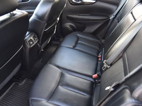 Used 2022 Nissan Rogue Sport SL image 10