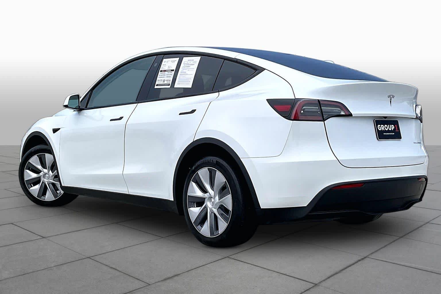 Used 2023 Tesla Model Y Long Range AWD/4WD image 11