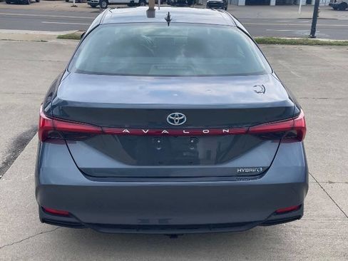 Used 2019 Toyota Avalon XLE image 7