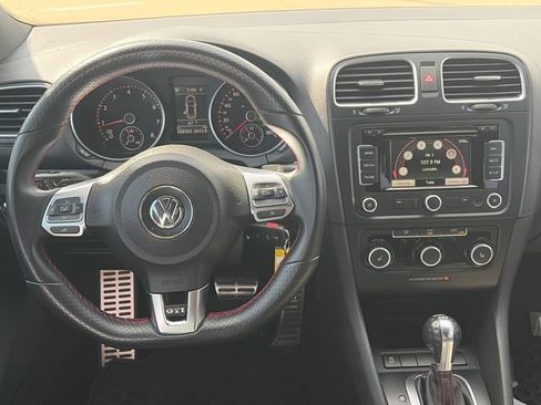 Used 2014 Volkswagen GTI Driver's Edition image 10