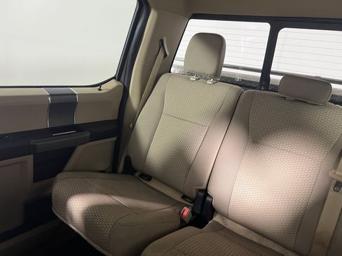 Used 2018 Ford F150 XLT w/ Equipment Group 302A Luxury AWD/4WD image 13
