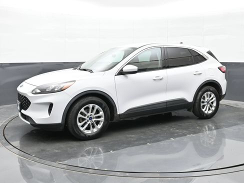 Used 2021 Ford Escape SE w/ Convenience Package FWD image 2