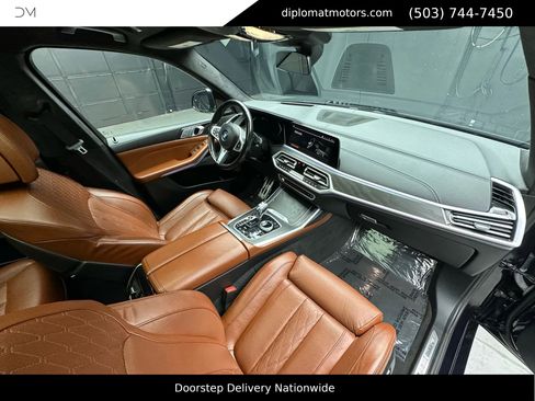 Used 2021 BMW X7 M50i image 19