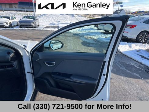 Certified 2025 Kia K4 EX image 57