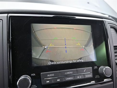 Used 2024 Nissan Titan SV w/ SV Utility Package image 20