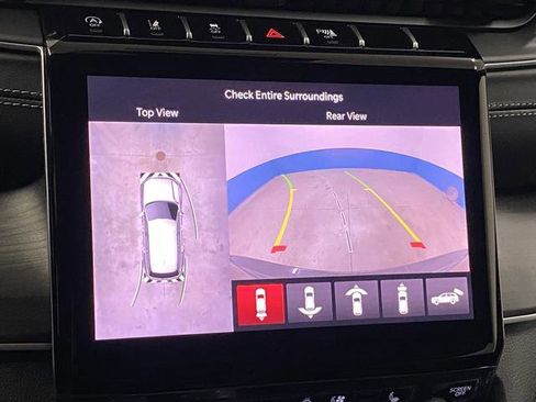 New 2025 Jeep Grand Cherokee Limited w/ Luxury Tech Group II AWD/4WD image 11