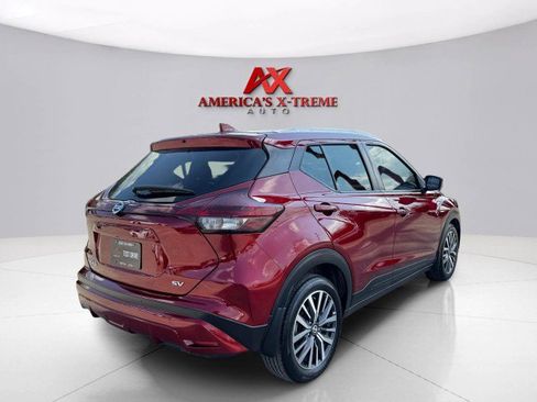 Used 2021 Nissan Kicks SV image 5