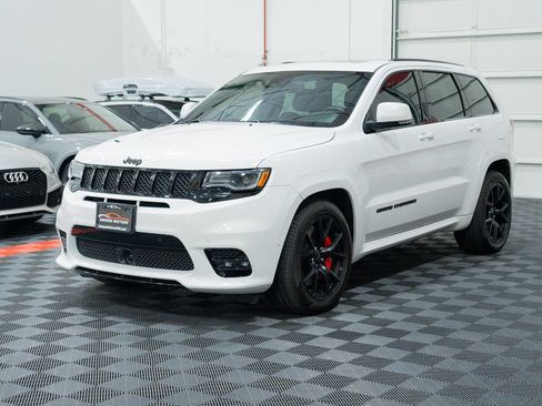 Used 2019 Jeep Grand Cherokee SRT AWD/4WD image 3