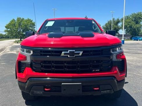 Used 2022 Chevrolet Silverado 1500 LT Trail Boss w/ Convenience Package II AWD/4WD image 2
