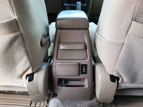Used 2002 Toyota 4Runner SR5 AWD/4WD image 23