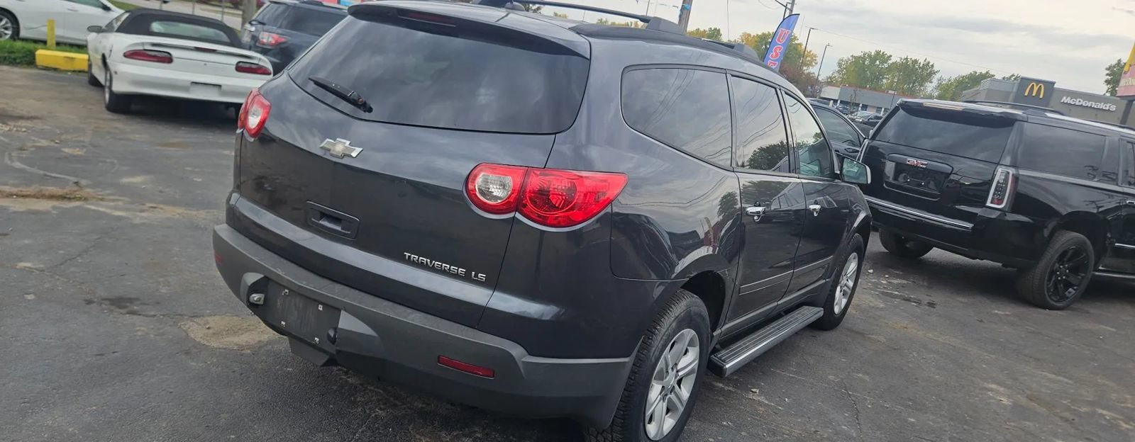 Used 2012 Chevrolet Traverse LS w/ LPO, 'HIT The Road' Package FWD image 3