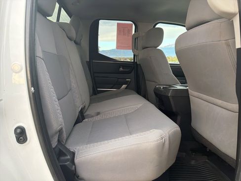 Used 2022 Toyota Tundra SR5 w/ SR5 Convenience Package AWD/4WD image 27