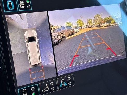 New 2026 GMC Yukon XL Denali w/ Sun & Power Step Package AWD/4WD image 25