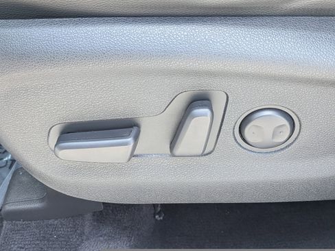 Used 2019 Hyundai Tucson Ultimate w/ Cargo Package FWD image 19