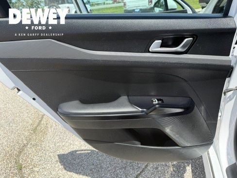 Used 2022 Kia K5 LXS FWD image 23