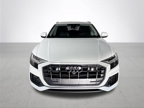 Used 2023 Audi Q8 Premium w/ Convenience Package AWD/4WD image 3