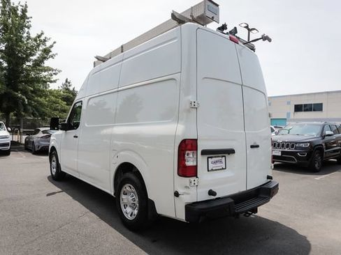 Used 2021 Nissan NV 3500 SV RWD image 10