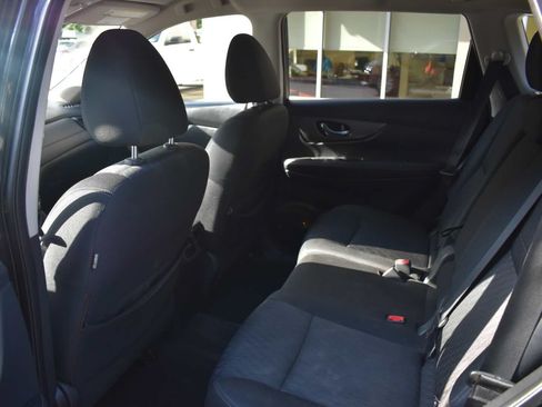 Used 2018 Nissan Rogue S AWD/4WD image 13
