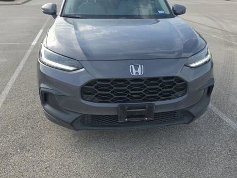 Used 2025 Honda HR-V LX image 3