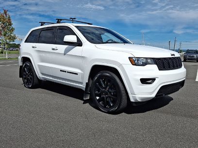 Used 2019 Jeep Grand Cherokee Altitude