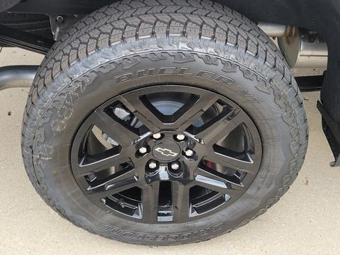 New 2026 Chevrolet Silverado 1500 Custom w/ Turbomax Blackout Package AWD/4WD image 5