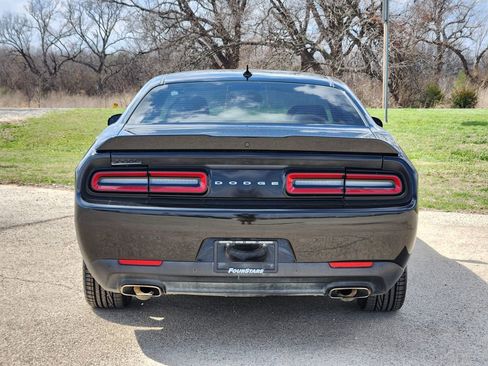 Used 2022 Dodge Challenger GT w/ Plus Package image 6