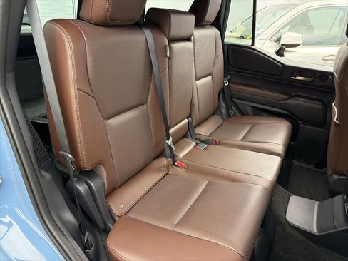 Used 2025 Toyota Land Cruiser w/ Premium Package image 30