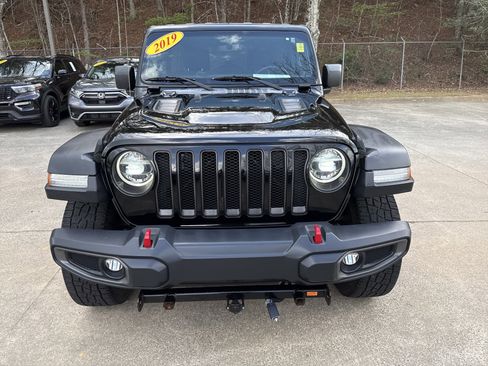 Used 2019 Jeep Wrangler Unlimited Rubicon image 2