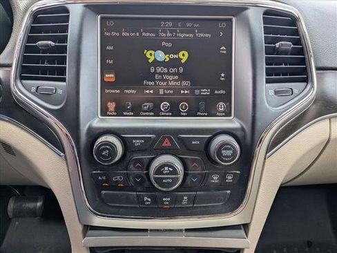 Used 2014 Jeep Grand Cherokee Limited RWD image 10