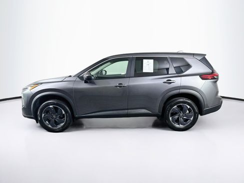 Used 2024 Nissan Rogue SV FWD image 4