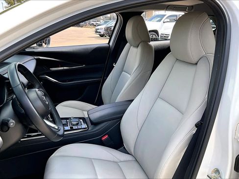 Used 2025 MAZDA CX-30 AWD 2.5 S w/ Preferred Package image 8