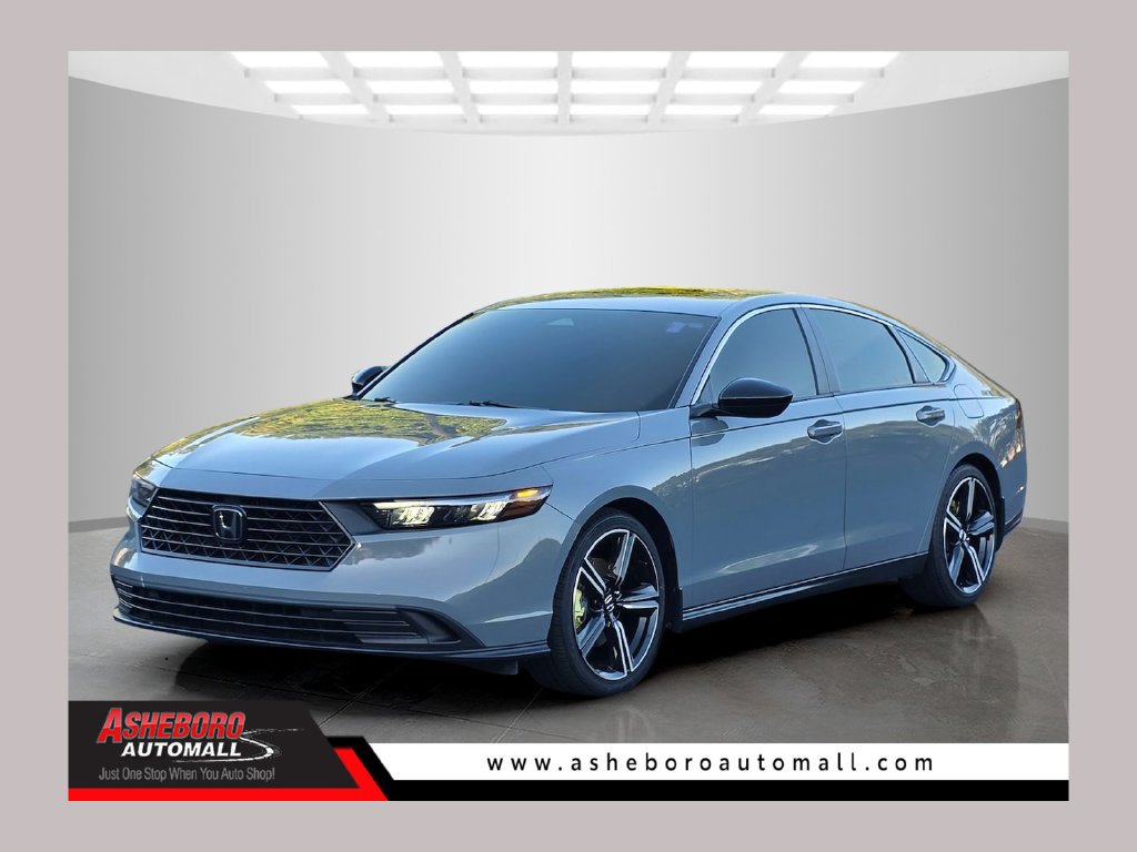 Used 2023 Honda Accord Sport image 1