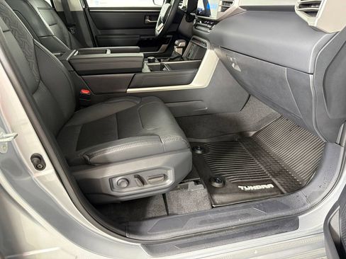 Used 2023 Toyota Tundra Limited image 13