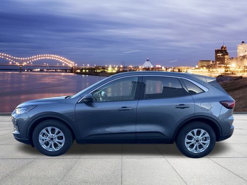 Used 2024 Ford Escape Active image 2