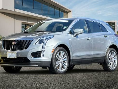 Used 2025 Cadillac XT5 Premium Luxury image 8
