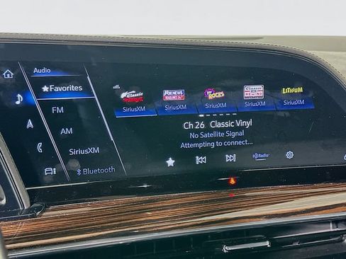 Used 2023 Cadillac Escalade ESV Premium Luxury AWD/4WD image 19