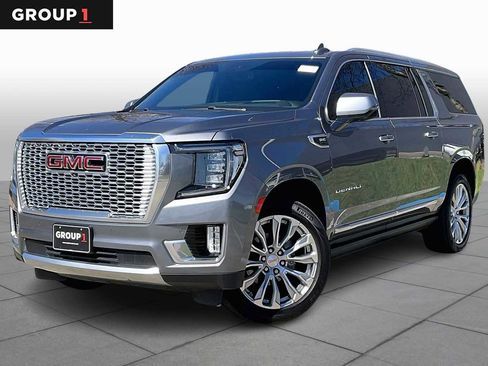 Used 2022 GMC Yukon XL Denali image 1