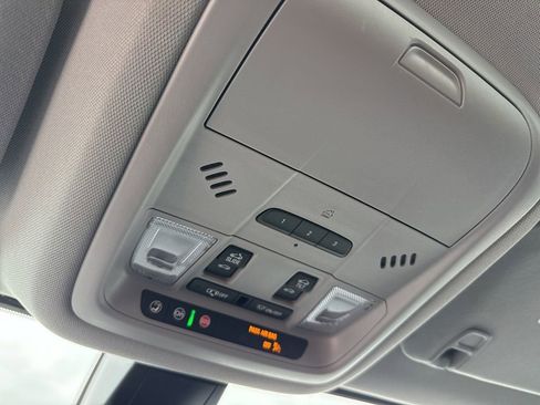 Used 2023 GMC Acadia AT4 w/ Technology Package image 29