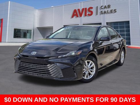 Used 2025 Toyota Camry LE FWD image 1