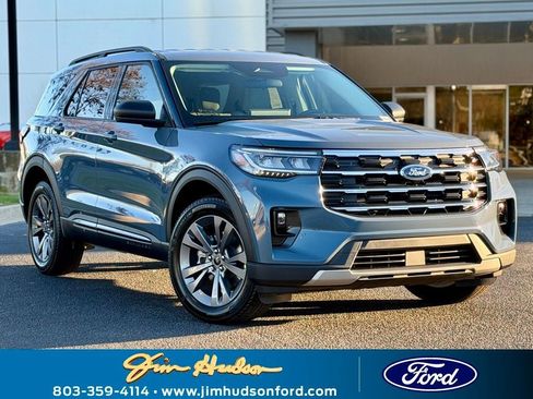 New 2026 Ford Explorer Active w/ Active Comfort Package image 2