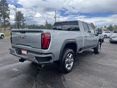 New 2026 GMC Sierra 2500 SLT AWD/4WD image 5