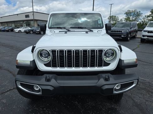 Used 2025 Jeep Wrangler Unlimited Sahara w/ Safety Group AWD/4WD image 11