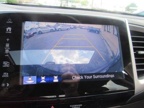 Used 2017 Honda Pilot EX-L image 32
