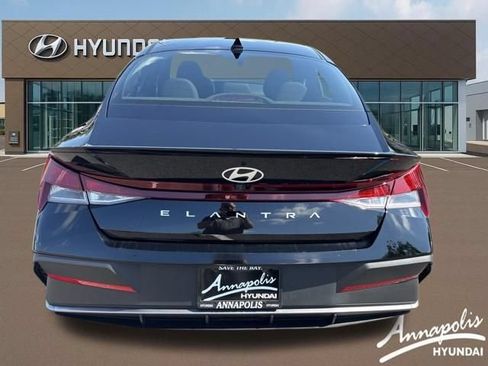 Used 2026 Hyundai Elantra Sport w/ Cargo Package FWD image 4